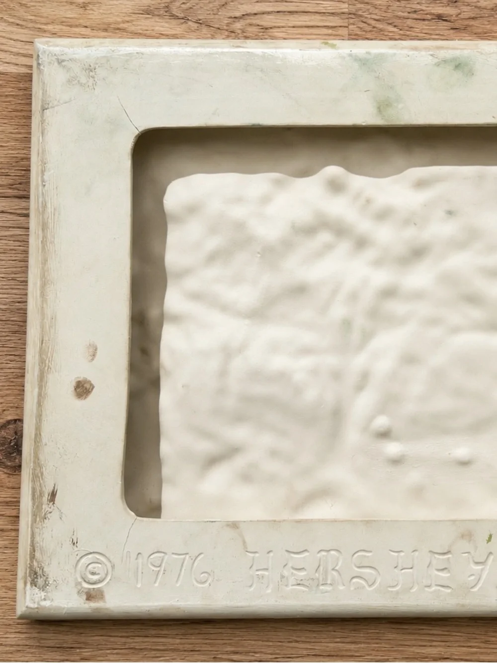 Vintage 1976 Hershey Mold Spring Farm Relief Ceramic Wall Plaque Country Art
